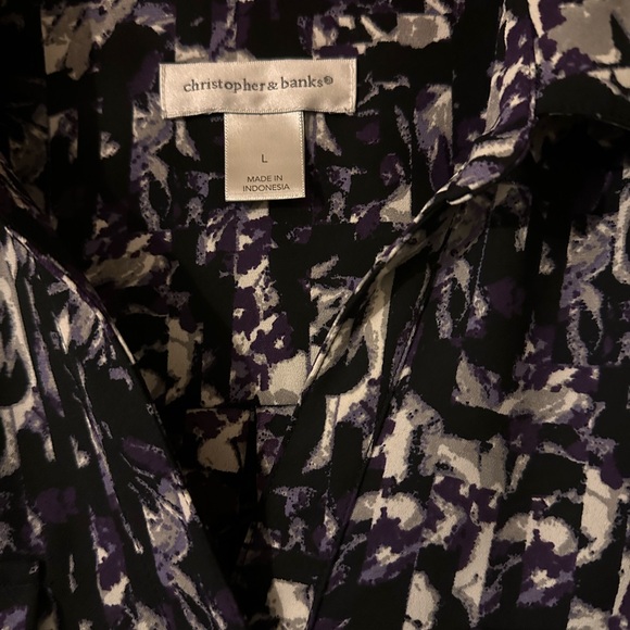 Beautiful purple top.  Very comfortable! - Picture 2 of 4